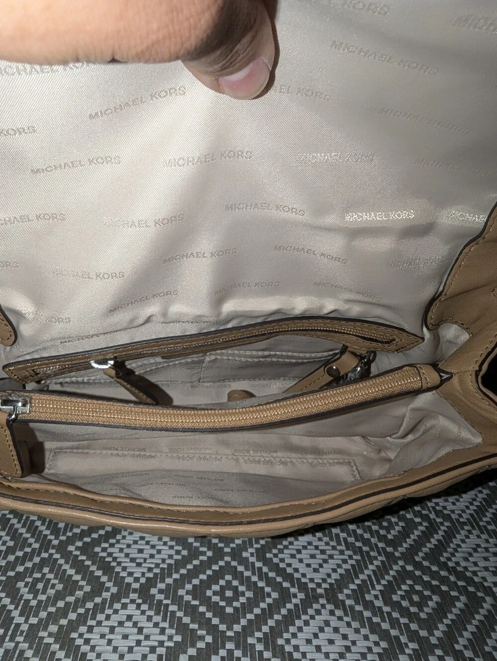 Michael Kors like new